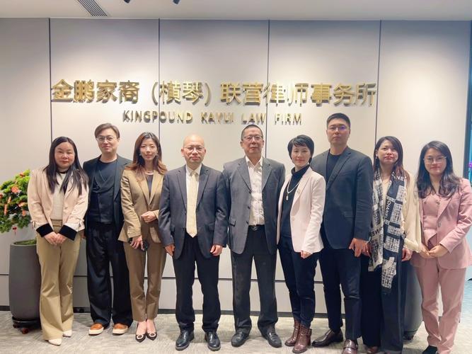 2025年天天彩资料大全和律师收同案相反判决与同一律所为同案犯辩护